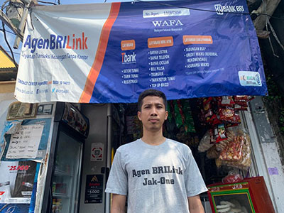 Melongok BRILink di Sekitar Tugu Monas, Melayani Konsumen Sampai Malam